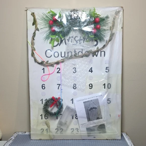 Holiday Time Christmas Countdown Calendar - Picture 4 of 4